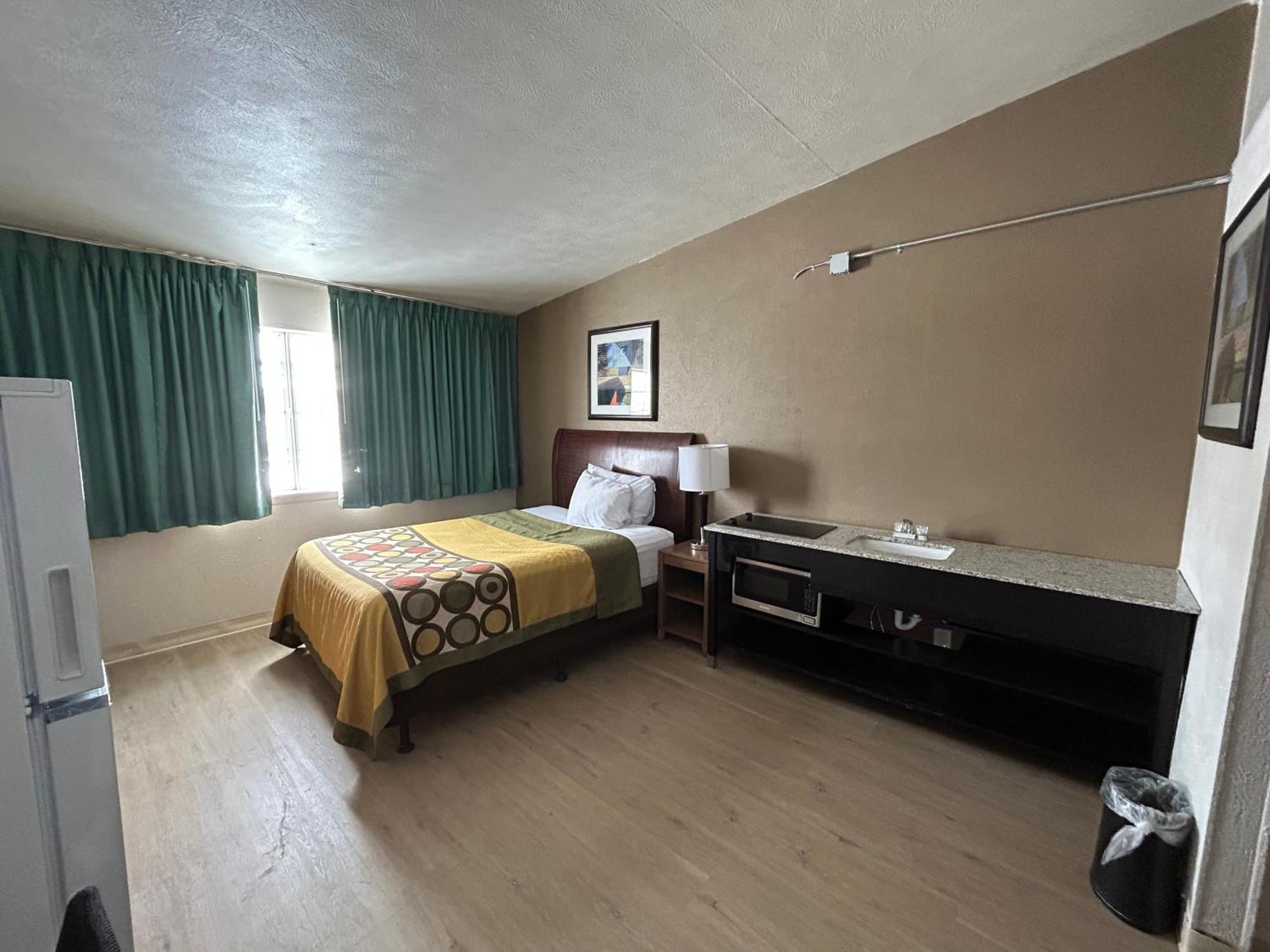 Studio Apartments Стърлинг Екстериор снимка